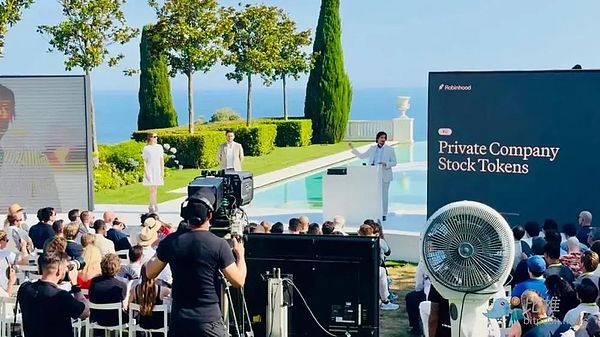 ^B RobinhoodTokensŭOpenAI
